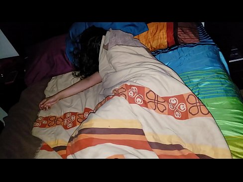 ❤️ Üvey oğul, genç üvey annesini uyurken azarlıyor. ❤️❌ Porno pornoda tr.pornpk.ru ❌